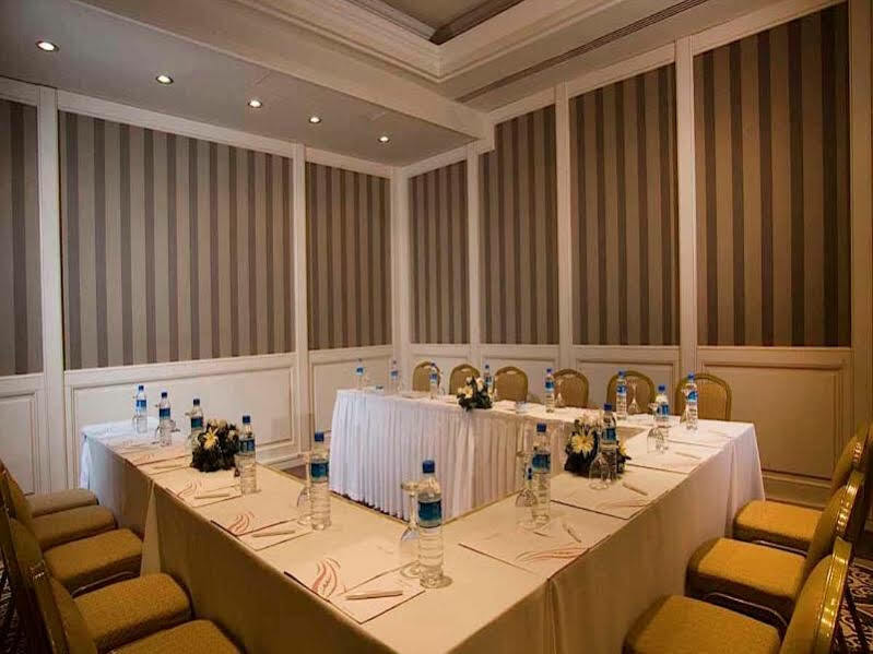 Elite World Comfy Istanbul Taksim Hotel Exterior photo